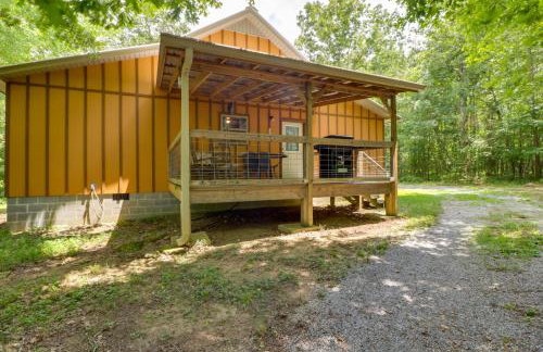 Serene and Secluded Alabama Cabin with Covered Deck! - Foto 24