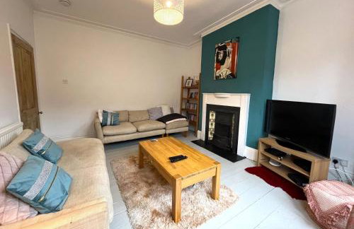 Charming cottage retreat with garden - sleeps 12 - Foto 6