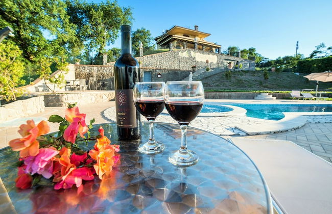 Villa on top of a Hill With an Enchanting View of Lake Bolsena - Foto 13