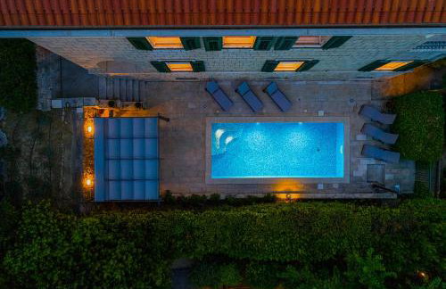 Stone Villa Majestic w Pool - Split Center - Photo 18