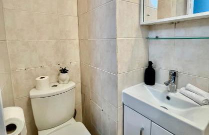 Dalston Cozy Studio - 2 min Overground & Market - Foto 10