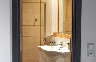 Liontos Rooms - Photo 64