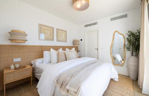 Luxury Penthouse Duplex ONE80 by AORA STAY - Photo 19