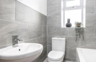 A stylish home in Sheffield - Photo 3