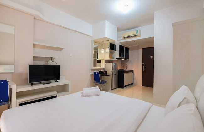 Minimalist Studio Room at Sunter Park View Apartment - Foto 6