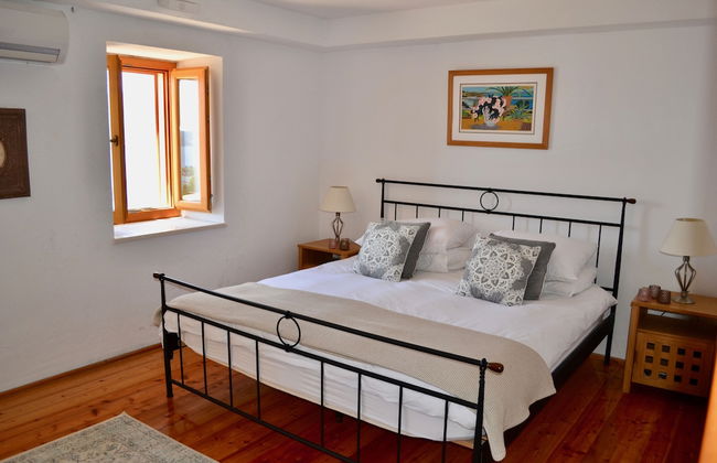 Restored 350 Year old Villa, Stunning Views, Idyllic Location, Large Pool - Photo 3