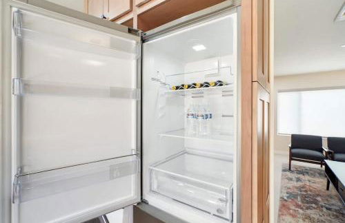 Urban Oasis - Just Remodeled - Photo 21