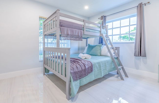 Villa 4BR Villa Private Pool BBQ Area Near Beach - Foto 9