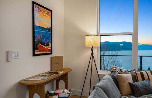 Hygge Hideaway - Breathtaking Lake View & Hot Tub - Foto 5