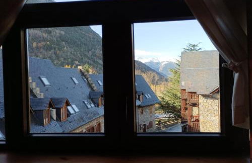 Arties Centro 3 habitaciones, exclusivo familias - Photo 39