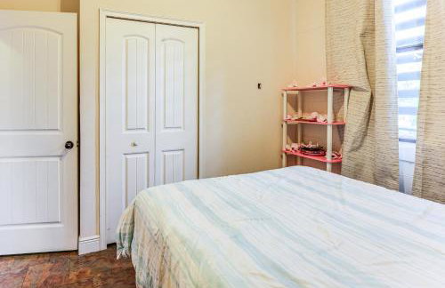 Canal-Front Retreat with Hot Tub and Dock in Tavares - Photo 14