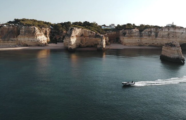 Tour privato in barca di 2 ore alle grotte di Benagil - Foto 8