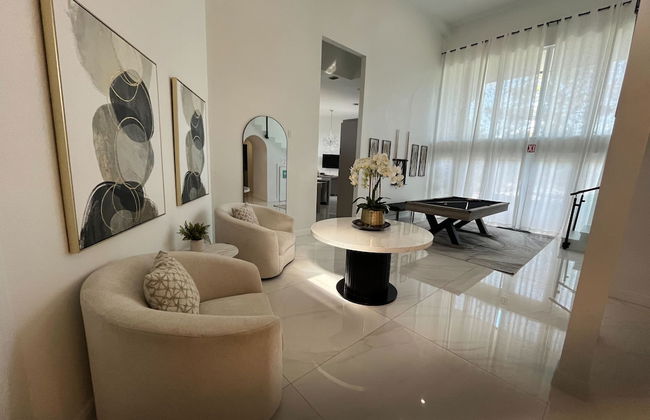 Luxurious 7-Bedroom Villa with Pool & Games - Foto 54