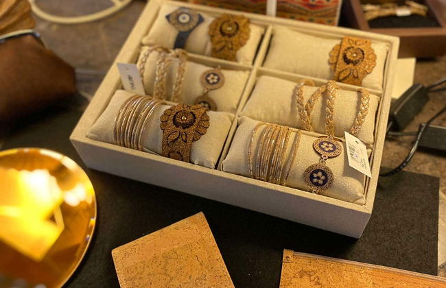 Visita a una fabbrica di sughero - Foto 3