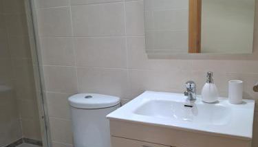 Acogedor loftcon garaje a 10min del aeropuerto e IFEMA - Foto 3