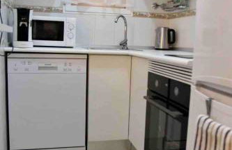 Tolle Wohnung mit 2 Schlafzimmern, Balkon und Pool - Foto 13