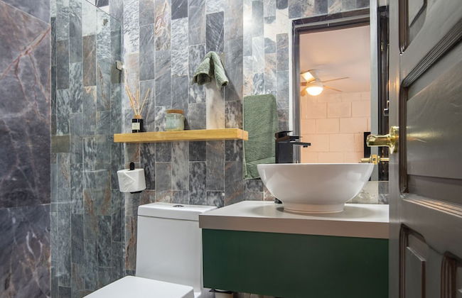 Rooftop Hot Tub 3 levels 5br in Villa - Foto 61