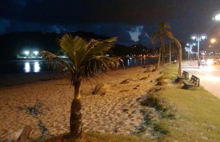 CASA - FRENTE PARA O MAR - Foto 73