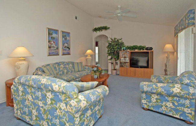 Greater Groves-4 Bedrooms Home W/pool-5204GG Home by RedAwning - Photo 16