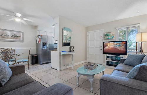 Waves 14 Condo Beautiful 1 Bedroom with Pool - Foto 9