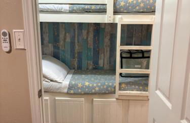 Seawall Breeze One bedroom Condo in Galveston - Photo 10