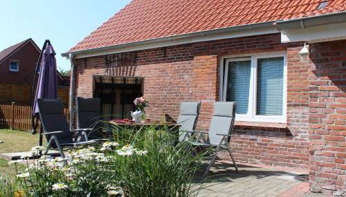 ostfriesisches Ferienhaus Anno 1899 - Foto 2, Garden view