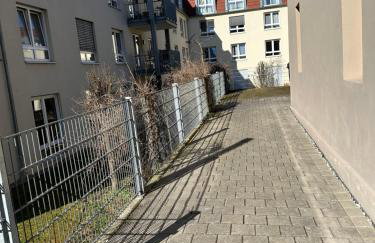 BELLA - Business&Family Ap 16, 100m vom Konzerteingang Schloß, Parkplatz, SmartTV, Netflix, Waschmaschine, 24h Checkin, 46qm - Foto 16