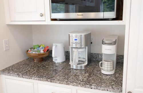 Cascadia Family Mansion, Hot Tub, Game Room, Gym! - Foto 12