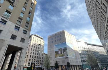 Design District Luxury Apartment - Photo 28