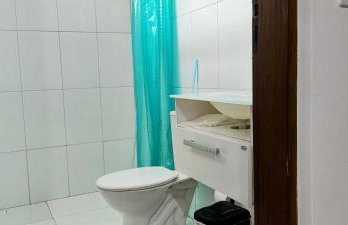 Casa térrea com piscina a 250 metros da praia - Foto 10