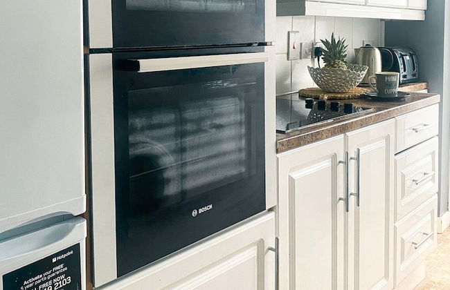 Phoenix House - Photo 29