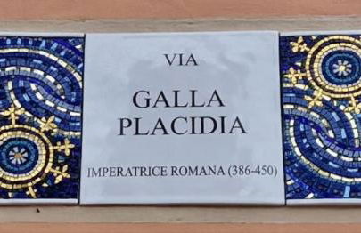 DOMUS GALLA PLACIDIA - superlative view - 50 meters from UNESCO heritage sites - San Vitale - Galla Placidia - Photo 15