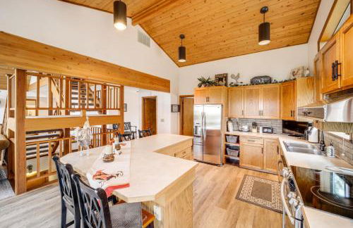 Stunning A-Frame Home with Views, 10 Mi to Okanogan! - Foto 12