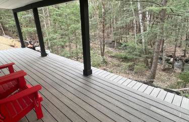 NEW cozy getaway near Mt Monadnock with hot tub - Foto 2