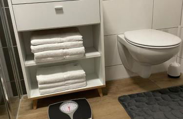 Ruhig gelegene EG-Neubauwohnung & Garten, überdachte Terrasse, Insektenschutz, Fußbodenheizung, EBK für max 7 Personen - Foto 27