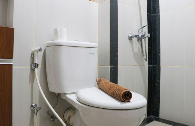 Restful 1Br Without Living Room Grand Kamala Lagoon Apartment - Photo 16