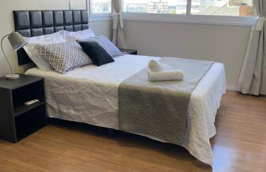 Dallas apartamentos na Via Gastronômica-Estacionamento-Amplos e equipados-Wifi - Foto 24