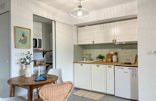 Confortable T2 pour 4 voyageurs, parking privé et terrasse - Foto 7