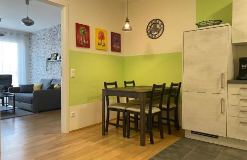 Schönes 2 Zimmer Apartment zentral gelegen - Foto 2