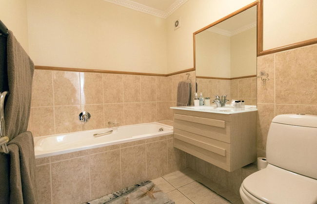 Gold Water - Photo 12