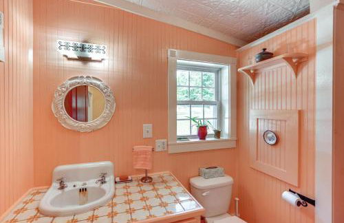 Studio with Trail Access about 10 Mi to Brattleboro! - Photo 11