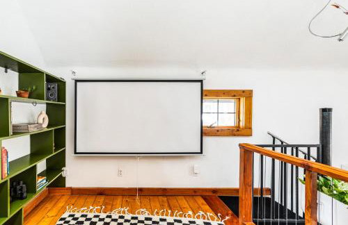 Stunning Catskills Cabin - Photo 26