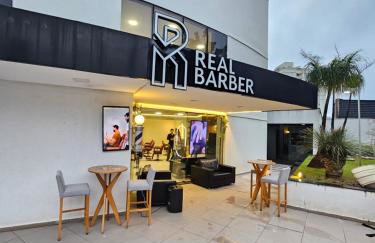 EDIFÍCIO ESSENCIALE PREMIER, 34º ANDAR, VAZADO, DE FRENTE A ENTRADA DO FLAMBOYANT SHOPPING, COM ESTACIONAMENTO GRÁTIS, COZINHA, FECHADURA ELETRÔNICA, WI-FI, TV COM ROKU, PISCINA, LAVANDERIA SEM CUSTO ADICIONAL By REI DOS FLATS - Foto 11