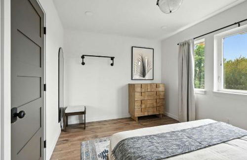 Kerns 6BR - New Spanish Style Group Stay - Photo 20