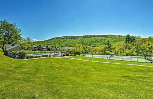 Hike, Bike and Swim Mountain Escape with Deck - Foto 26