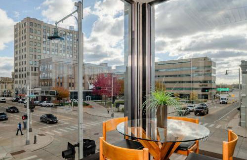 Penthouse City Overlook 2BR Apartment - free parking - Foto 3