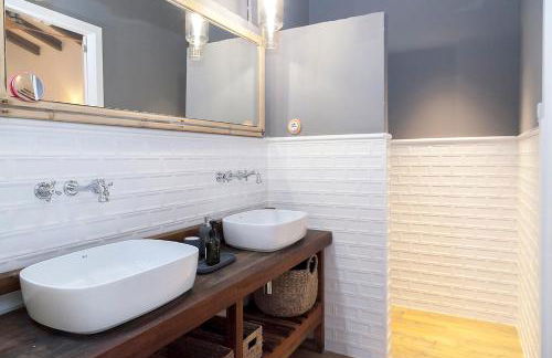 A historic XVI century beach home near Barcelona - Photo 47