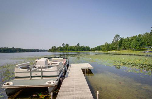 White Swan Lake Home Near Hiking and Snowmobiling! - Foto 2