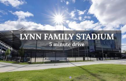 Modern 1BR NuLu Container Ground Level Bourbon - Foto 37