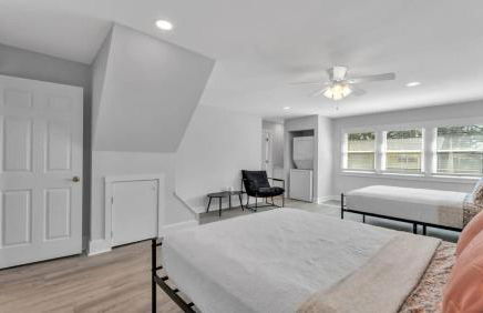 6 Bedroom with Guest House Walk to Lake & Shops - Foto 29